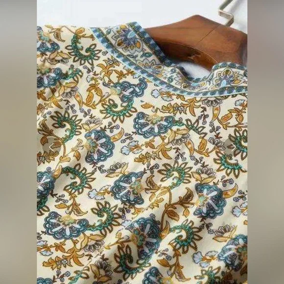 WORLD MARKET Floral Kimono with Blue and Tan Accents - Picture 4 of 17